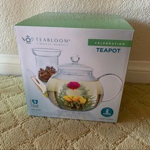 TeaBloom TeaPot Set. Brand NEW